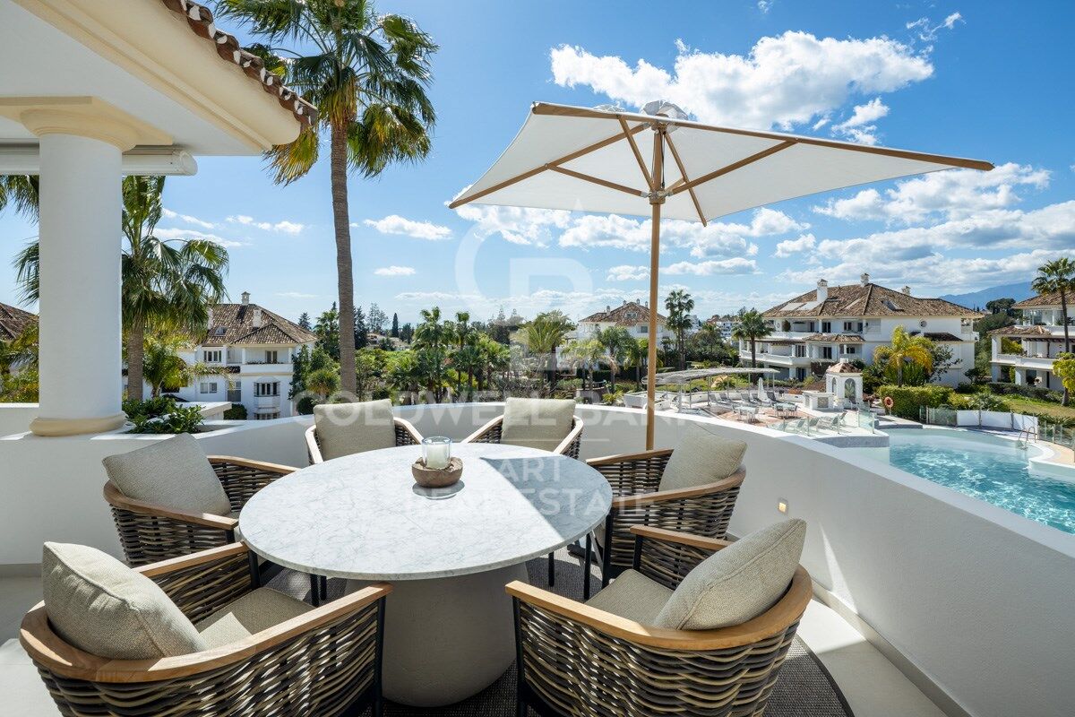 Marvelous Duplex Apartment in the Tranquil Monte Paraíso, Golden Mile Marbella