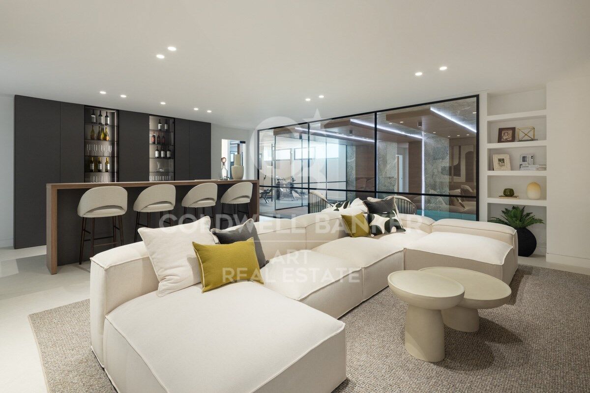 Villa contemporaine impressionnante avec vue sur la mer dans un emplacement exclusif à Lomas de La Quinta