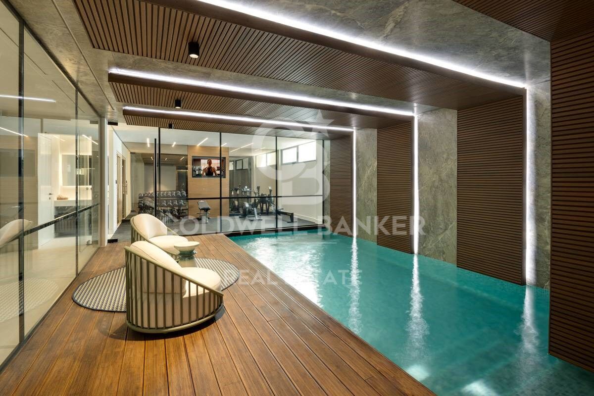 Villa contemporaine impressionnante avec vue sur la mer dans un emplacement exclusif à Lomas de La Quinta