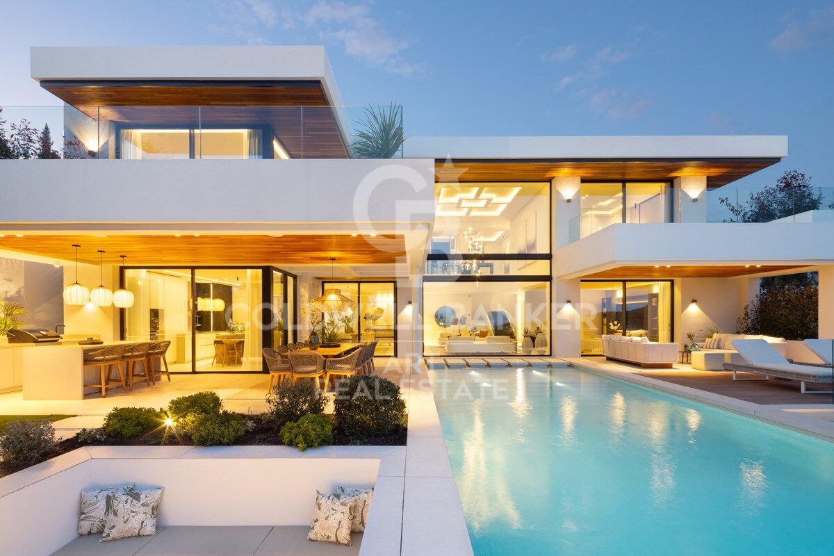 Imposante zeitgenössische Villa mit Meerblick in exklusiver Lage in Lomas de La Quinta