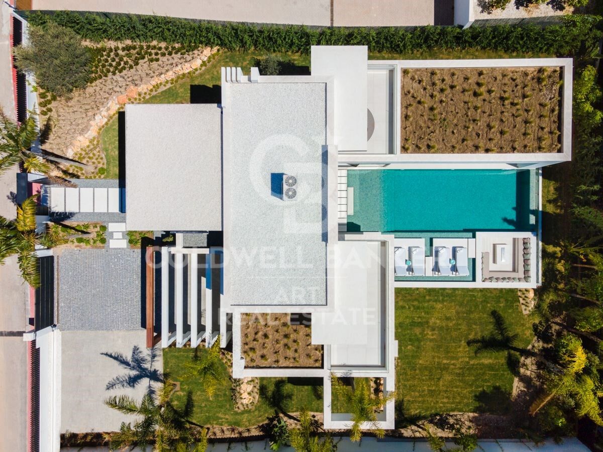 Superbe villa moderne dans le quartier recherché de Las Brisas, Nueva Andalucía