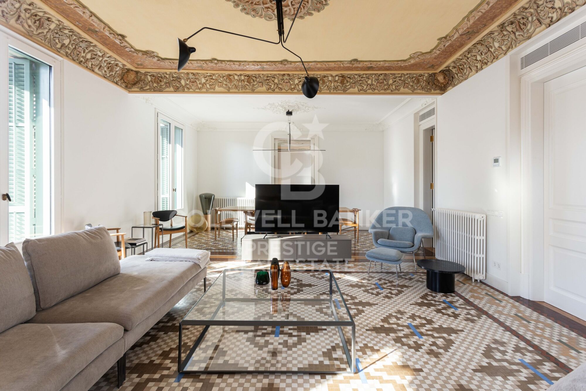 Penthouse for rent in modernist building in L'Eixample Derecho