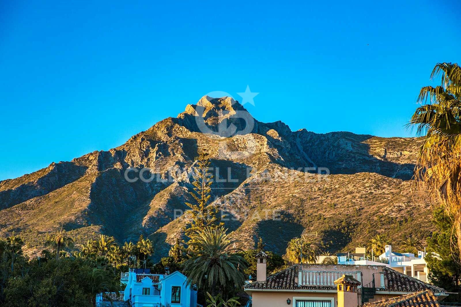 Villa de Luxe avec Vue sur Mer dans la Mille d'Or de Marbella
