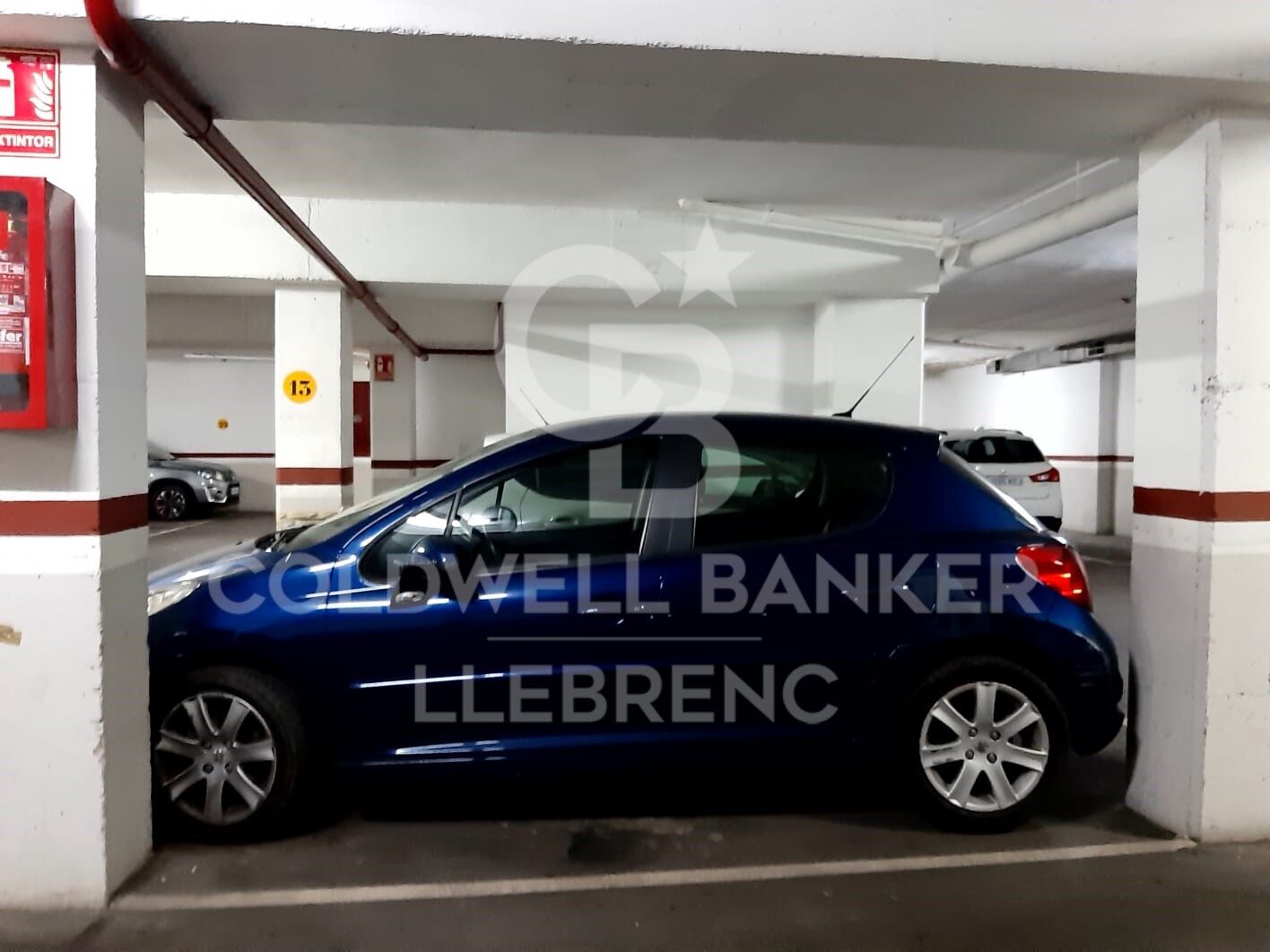 Plaza de aparcamiento en venta en la calle Gomis