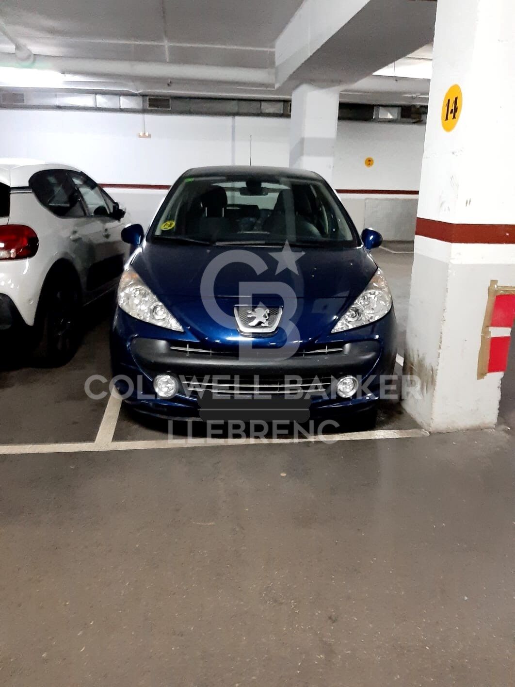 Plaza de aparcamiento en venta en la calle Gomis