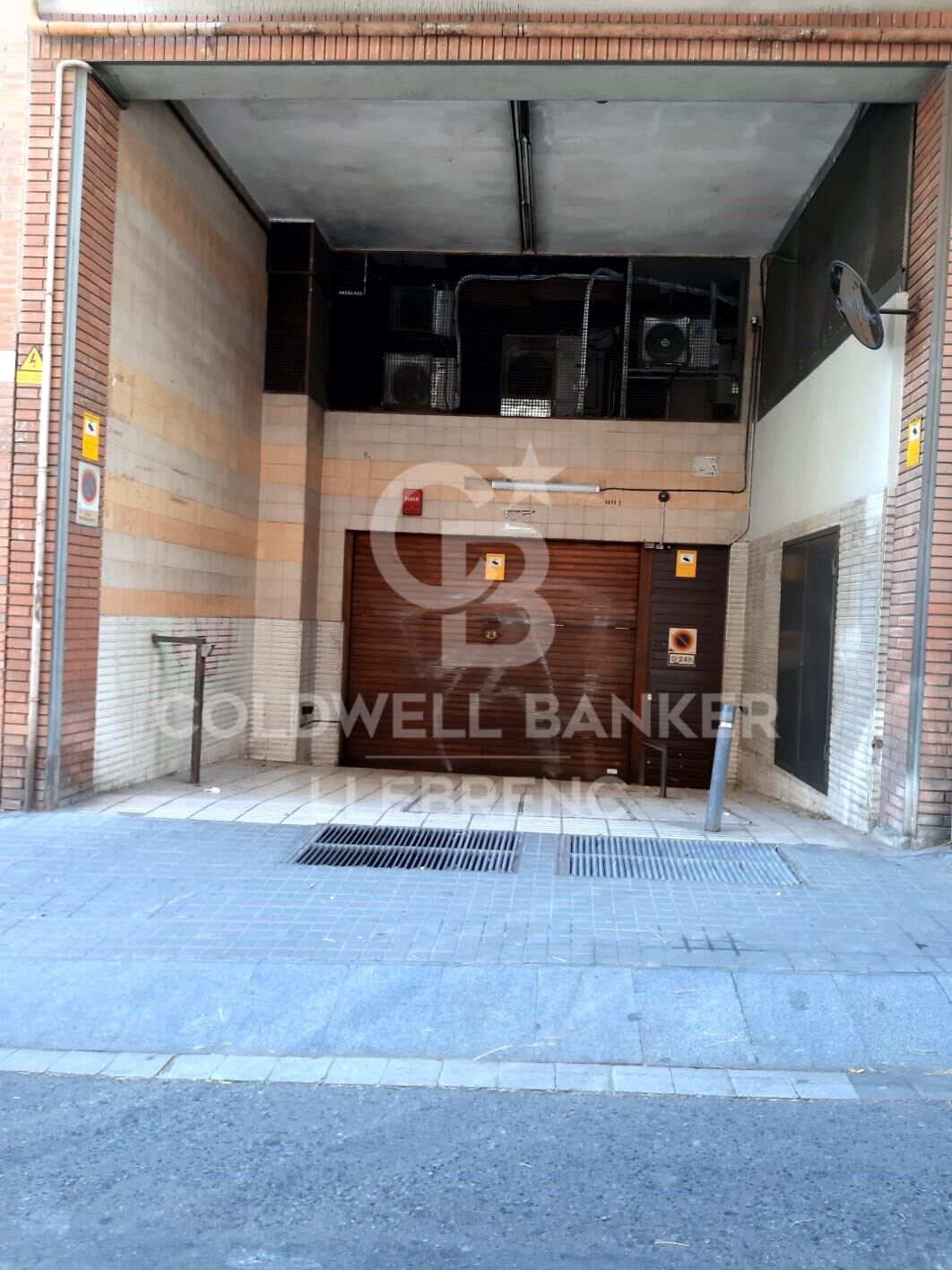 Place de parking à vendre sur la Calle Gomis