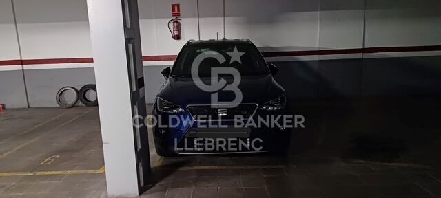 Parking space for sale on Esteve Terradas street