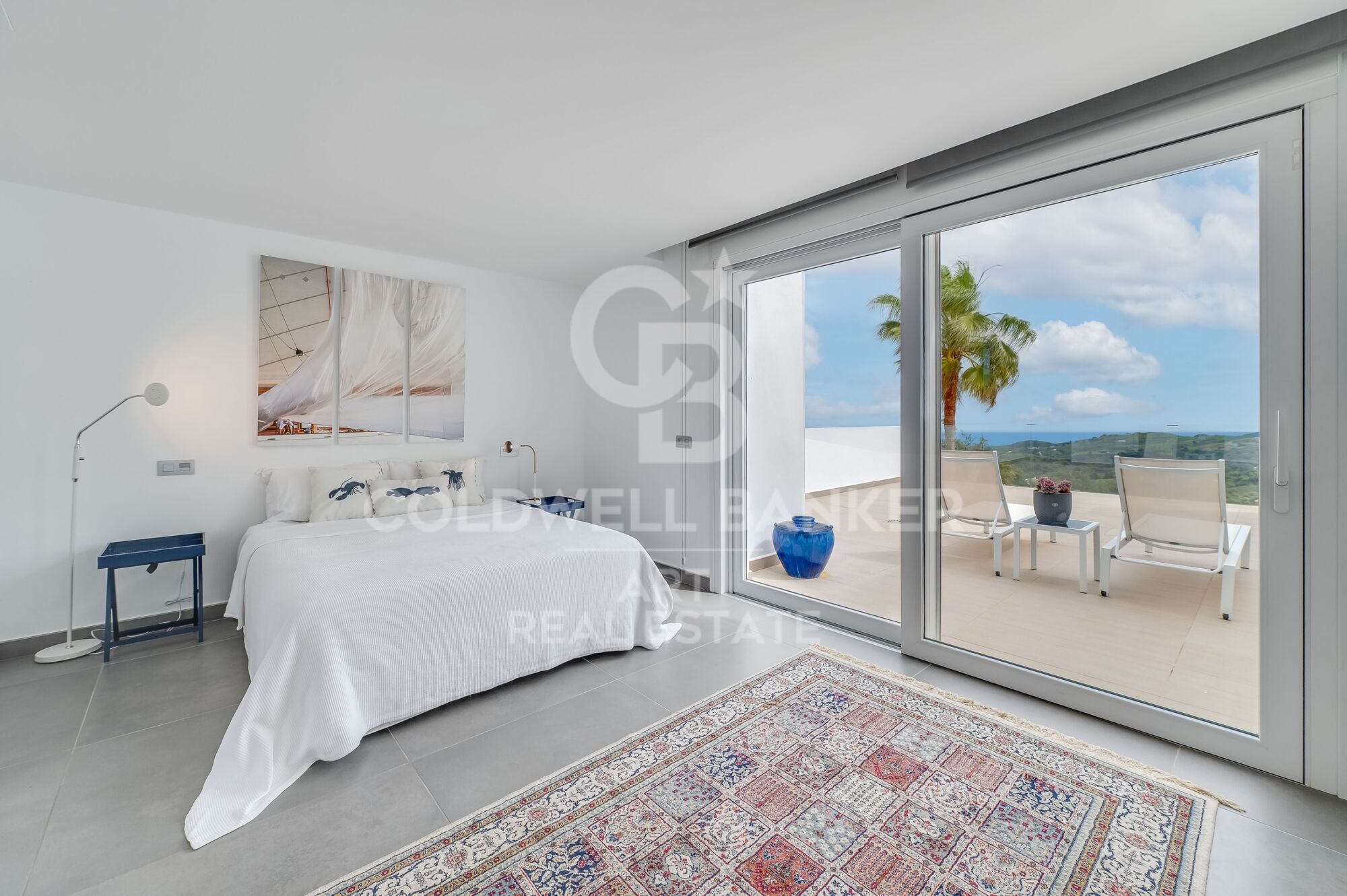 Villa moderna con sostenibilidad y vistas panorámicas al mar, Ojén, Marbella