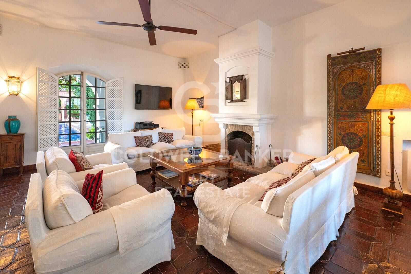 Charming townhouse with modern touches minutes from Puente Romano, Marbella