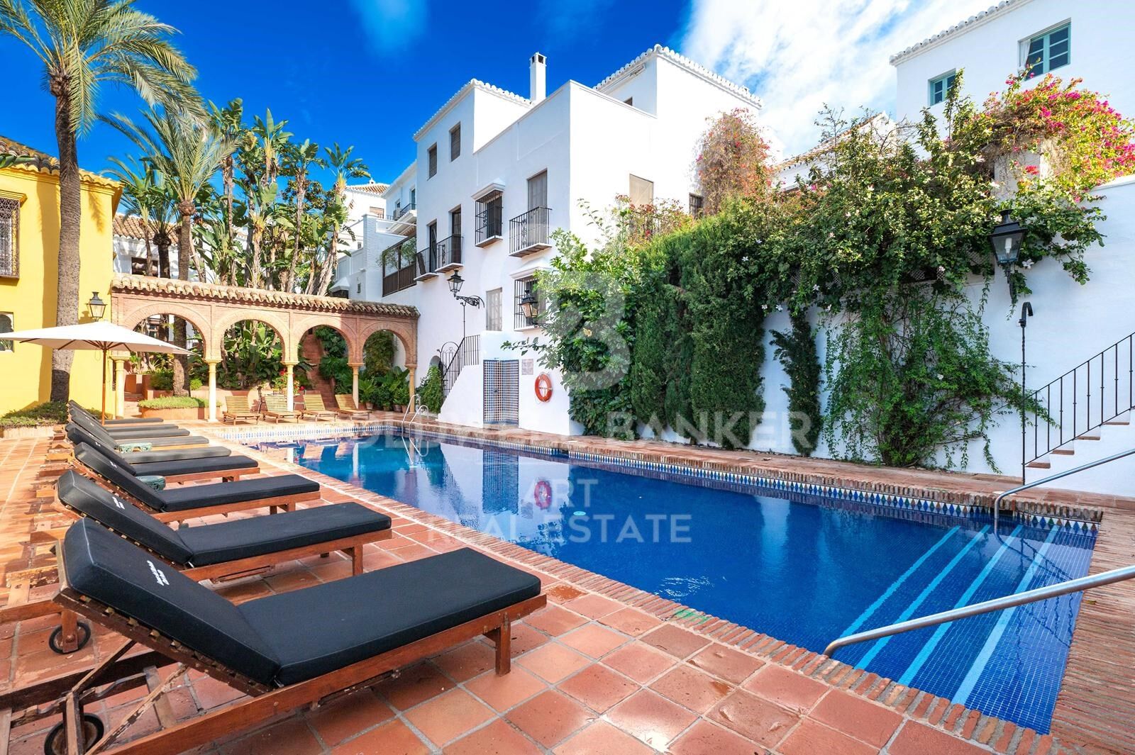 Charming townhouse with modern touches minutes from Puente Romano, Marbella
