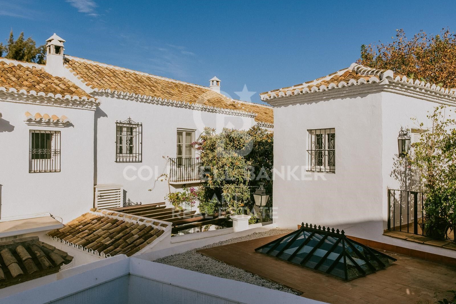 Charming townhouse with modern touches minutes from Puente Romano, Marbella