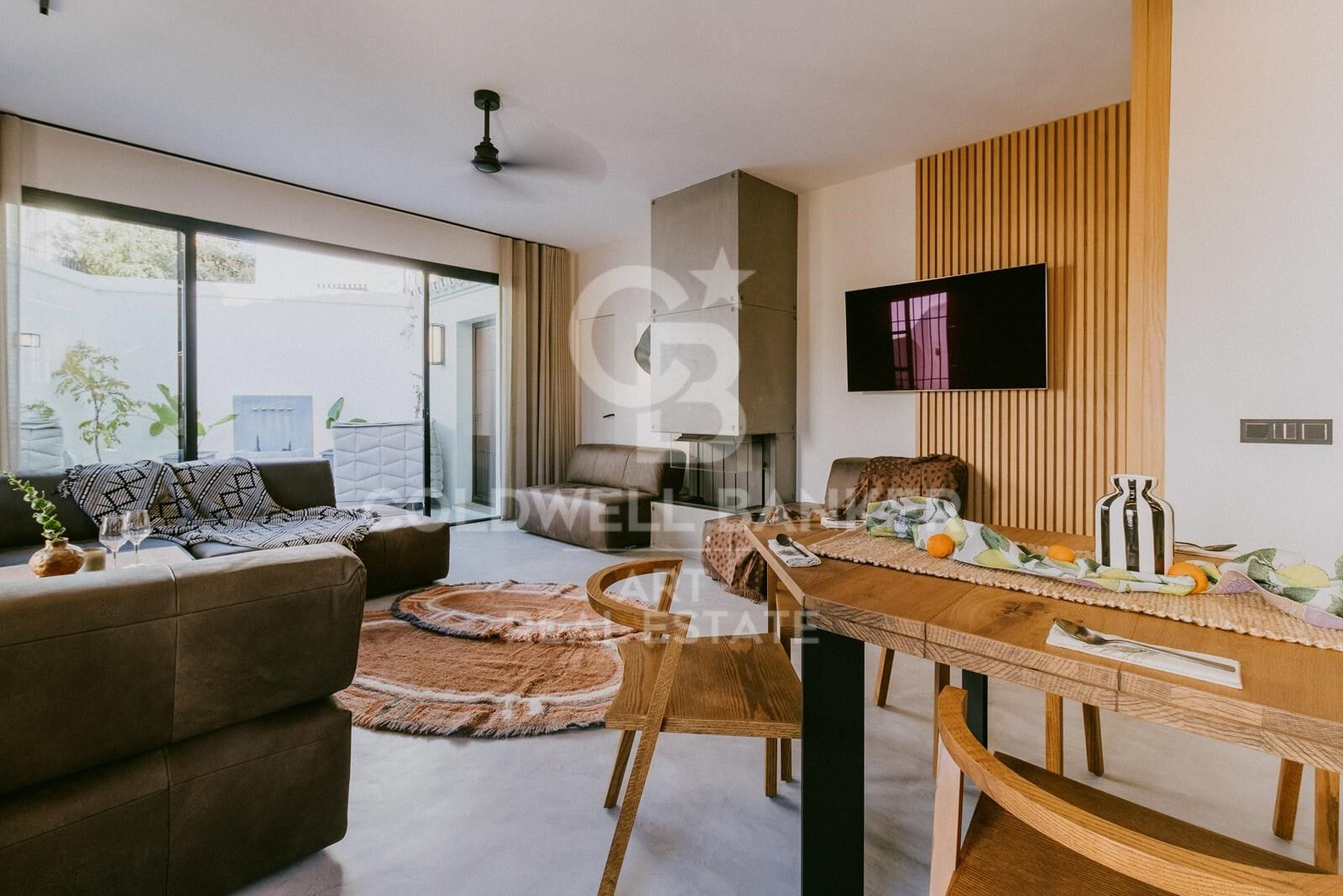 Charming townhouse with modern touches minutes from Puente Romano, Marbella