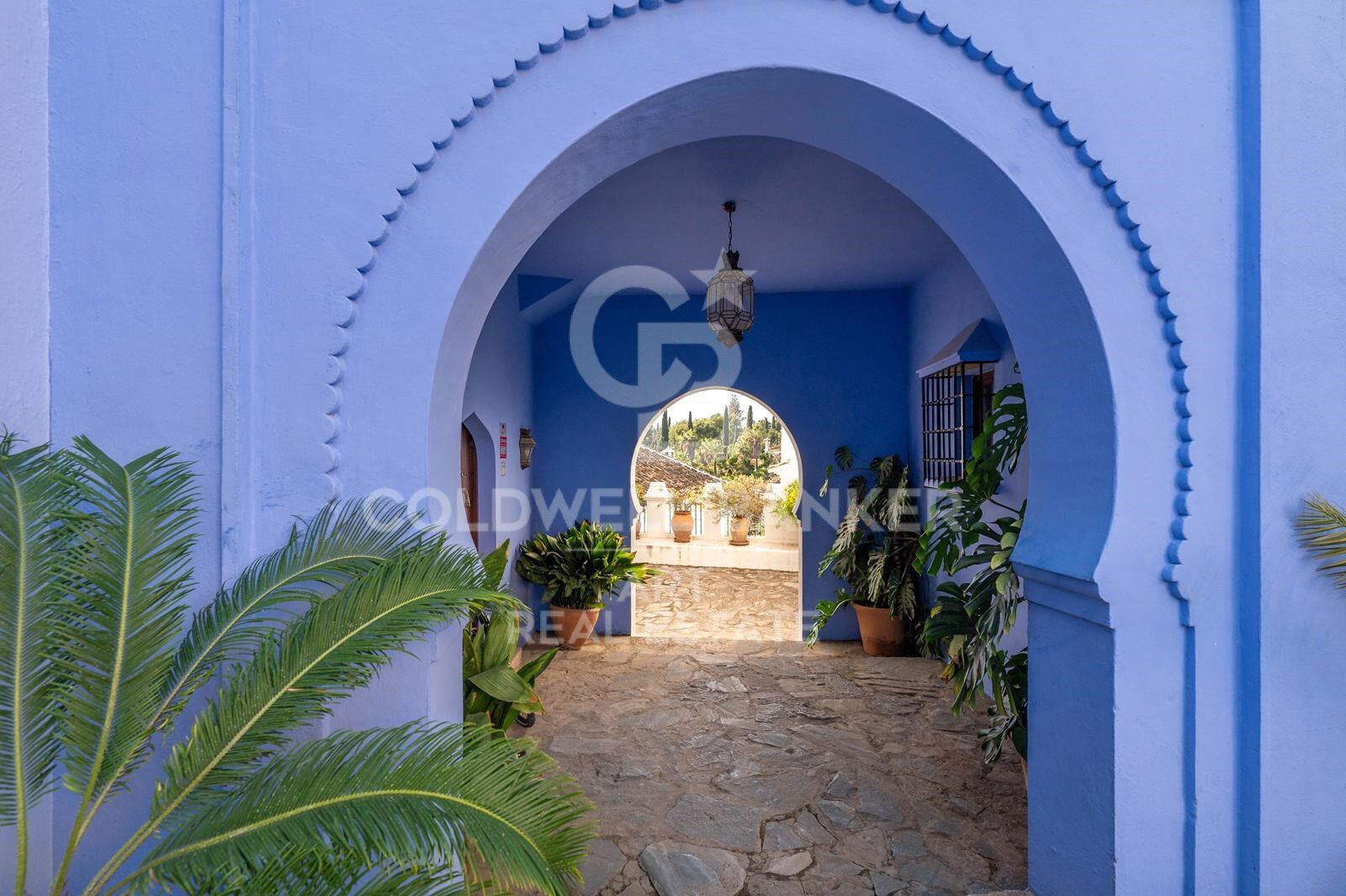 Charming townhouse with modern touches minutes from Puente Romano, Marbella