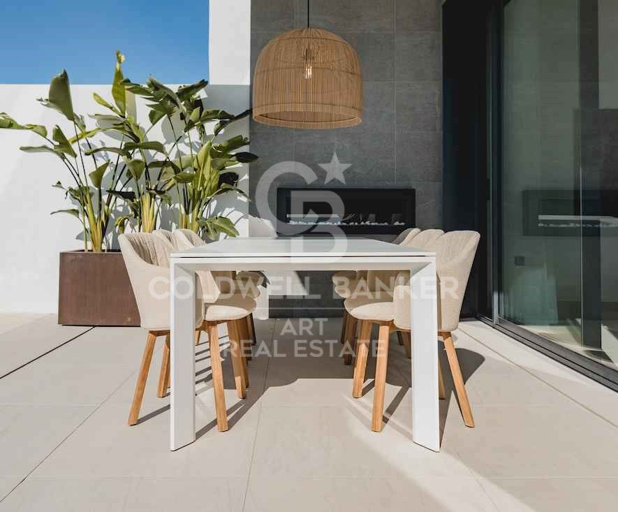 Prächtige brandneue Stadthäuser mit spektakulärem Blick in Marbella