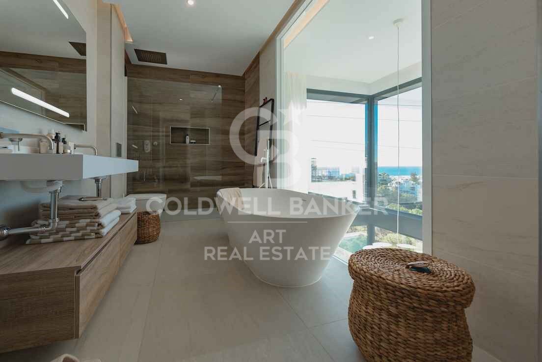 Prächtige brandneue Stadthäuser mit spektakulärem Blick in Marbella