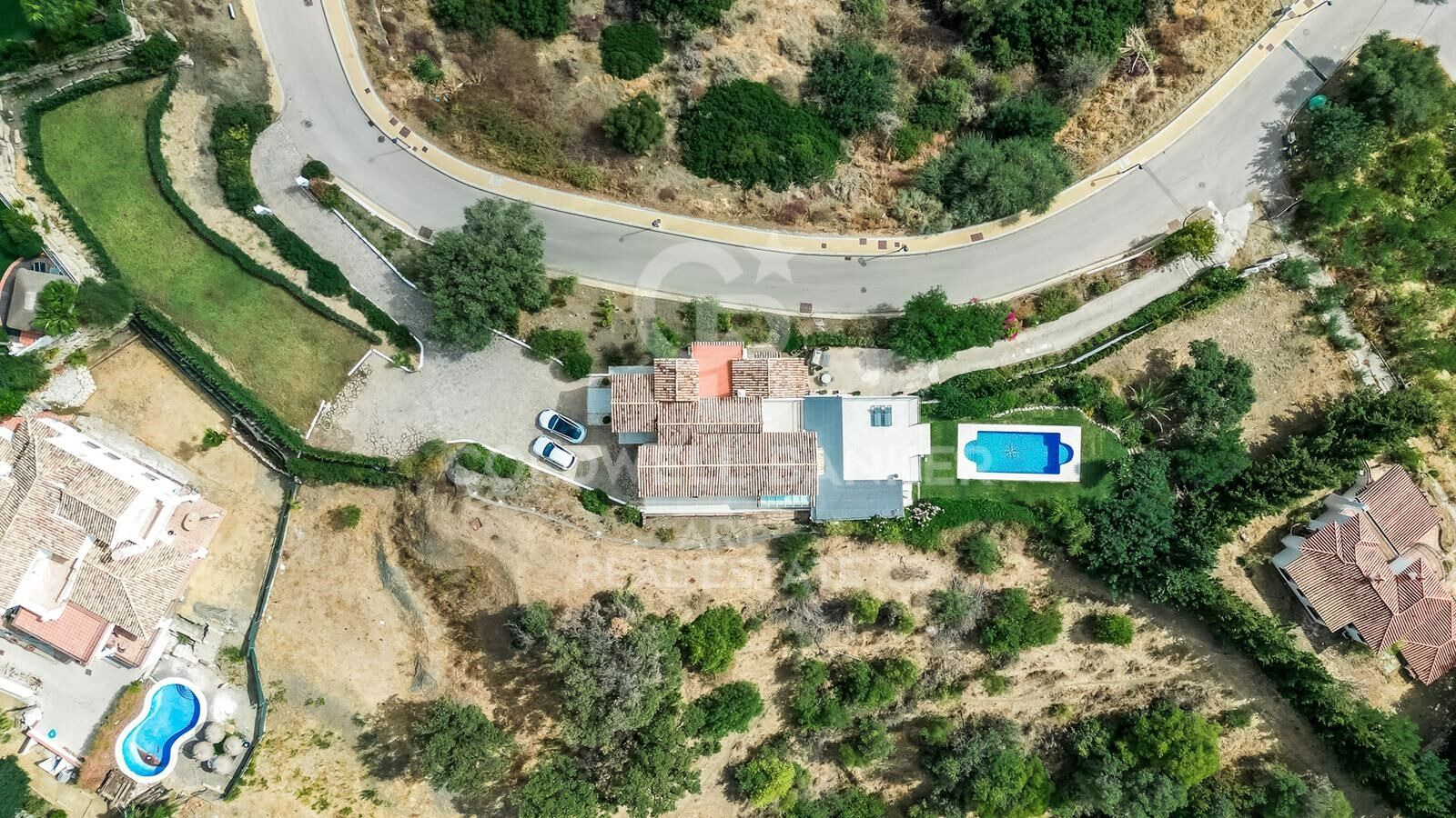 Exclusive Modern Andalusian Villa with Panoramic Sea and Mountain Views - Selwo, Estepona