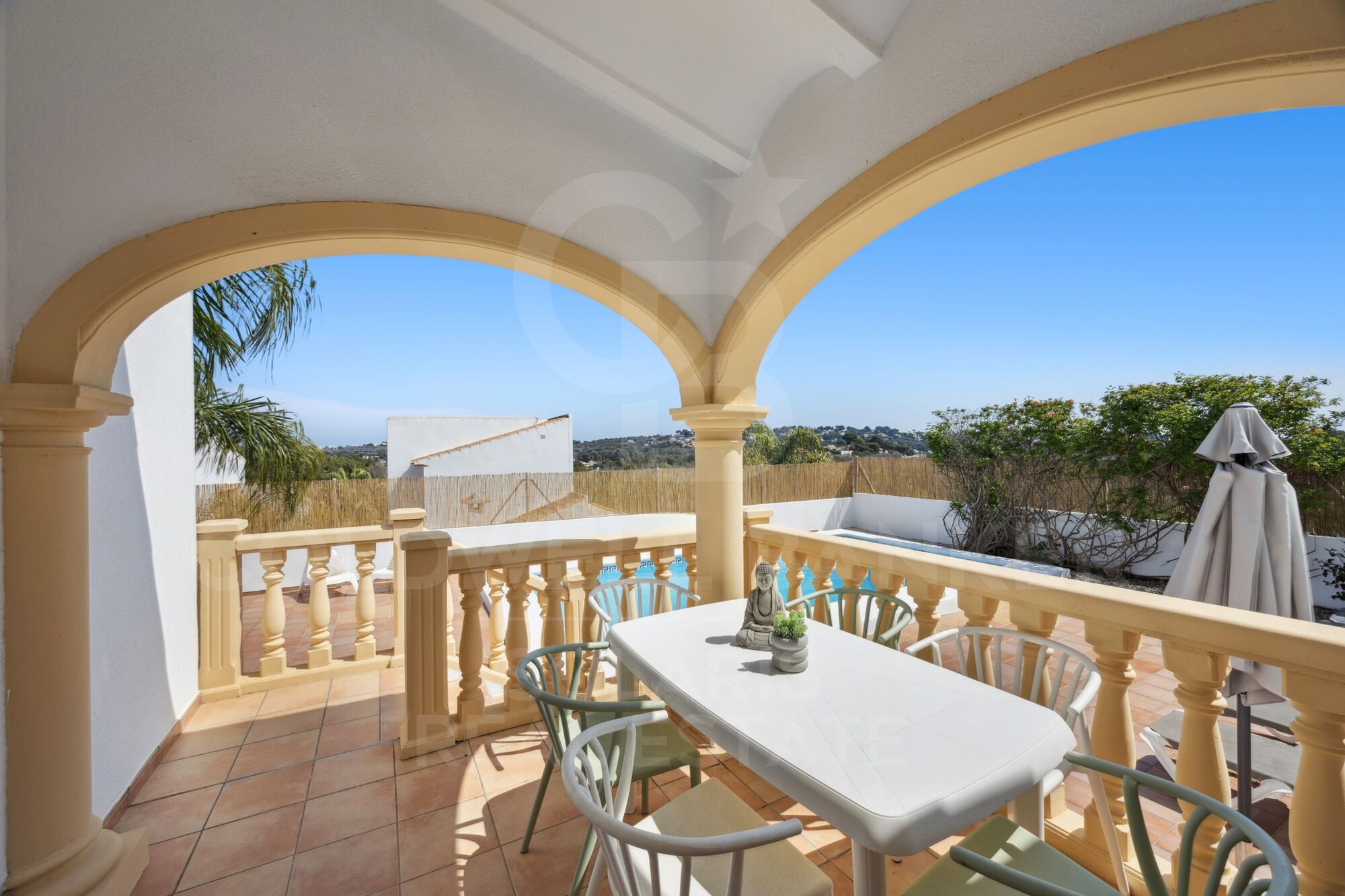 Vivienda luminosa con piscina privada en Jávea