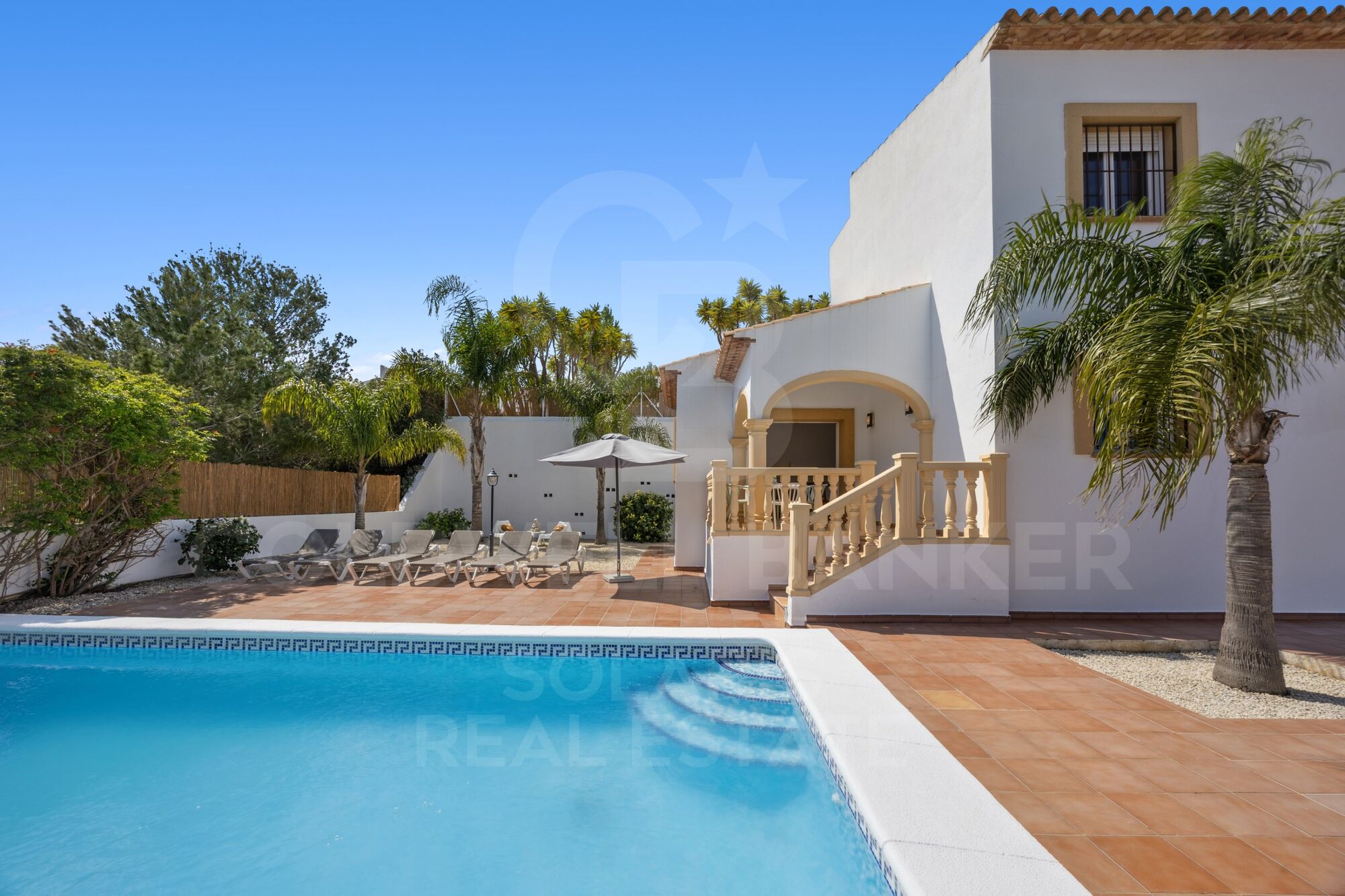 Vivienda luminosa con piscina privada en Jávea