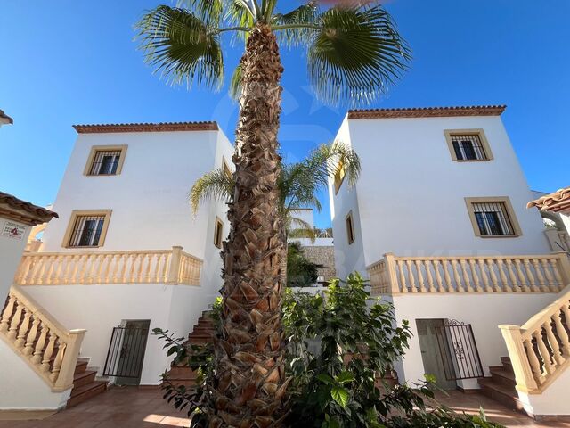 Vivienda luminosa con piscina privada en Jávea