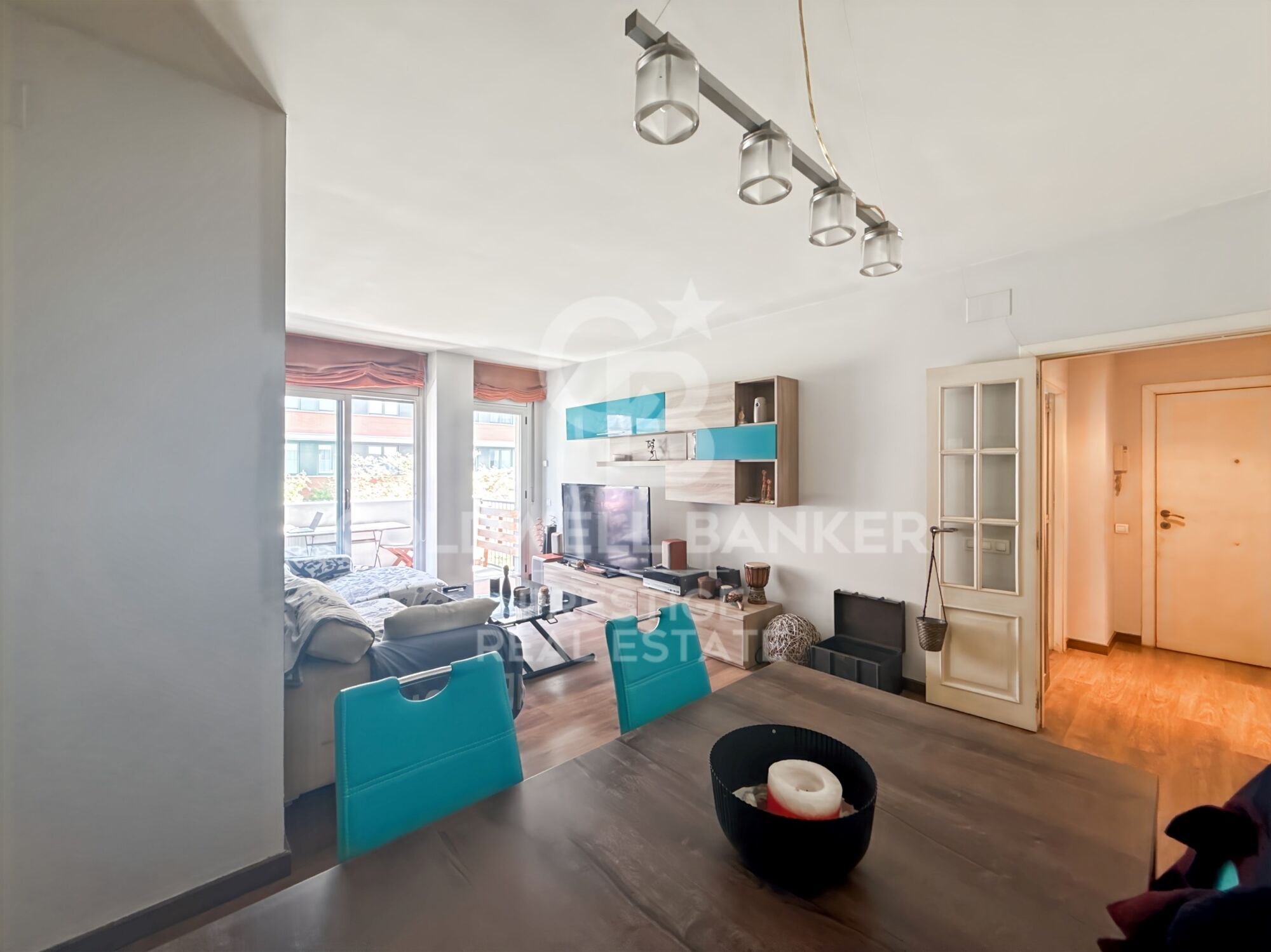 Exterior apartment with terrace near the sea