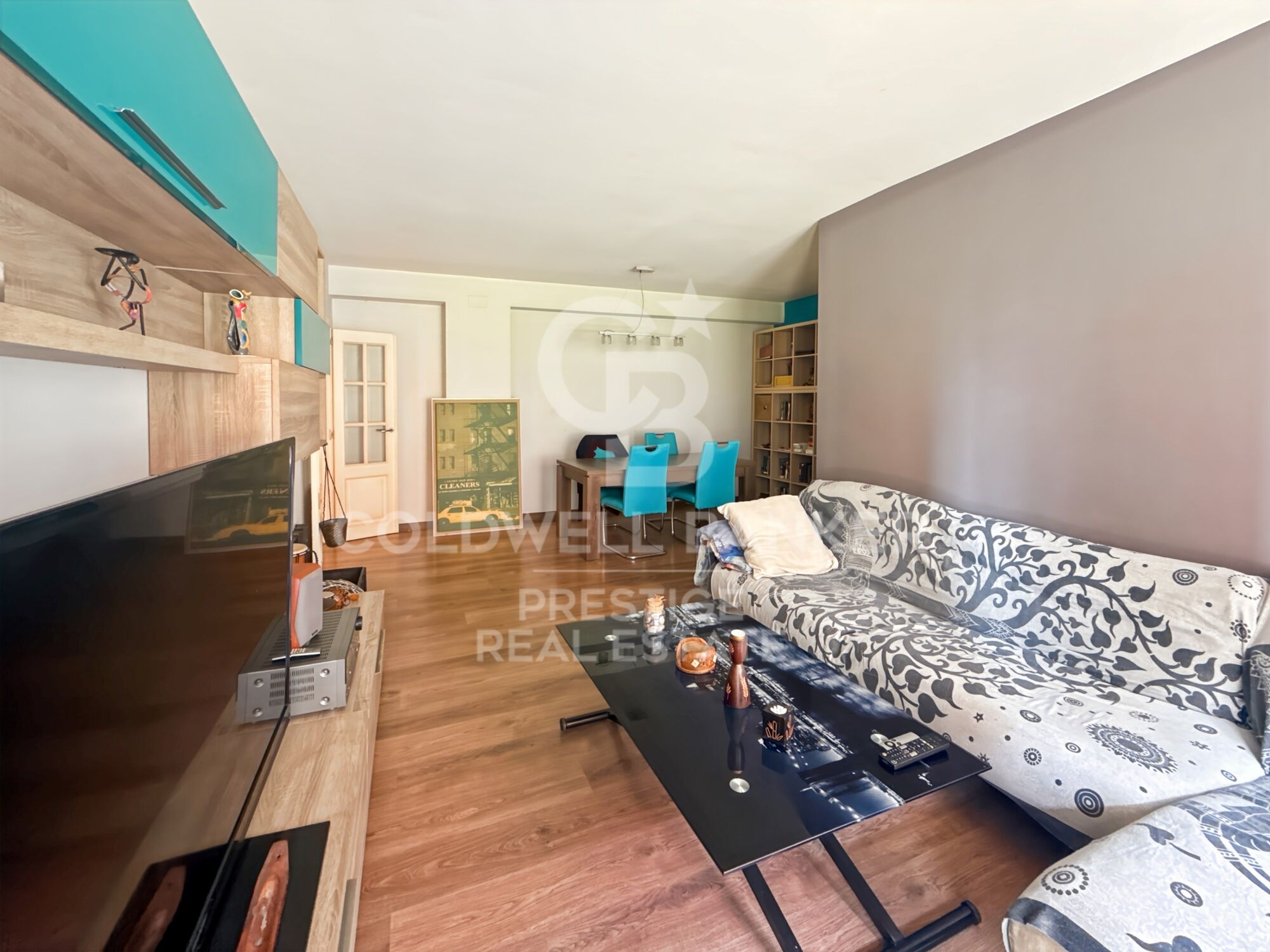 Exterior apartment with terrace near the sea