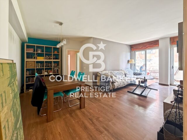 Exterior apartment with terrace near the sea