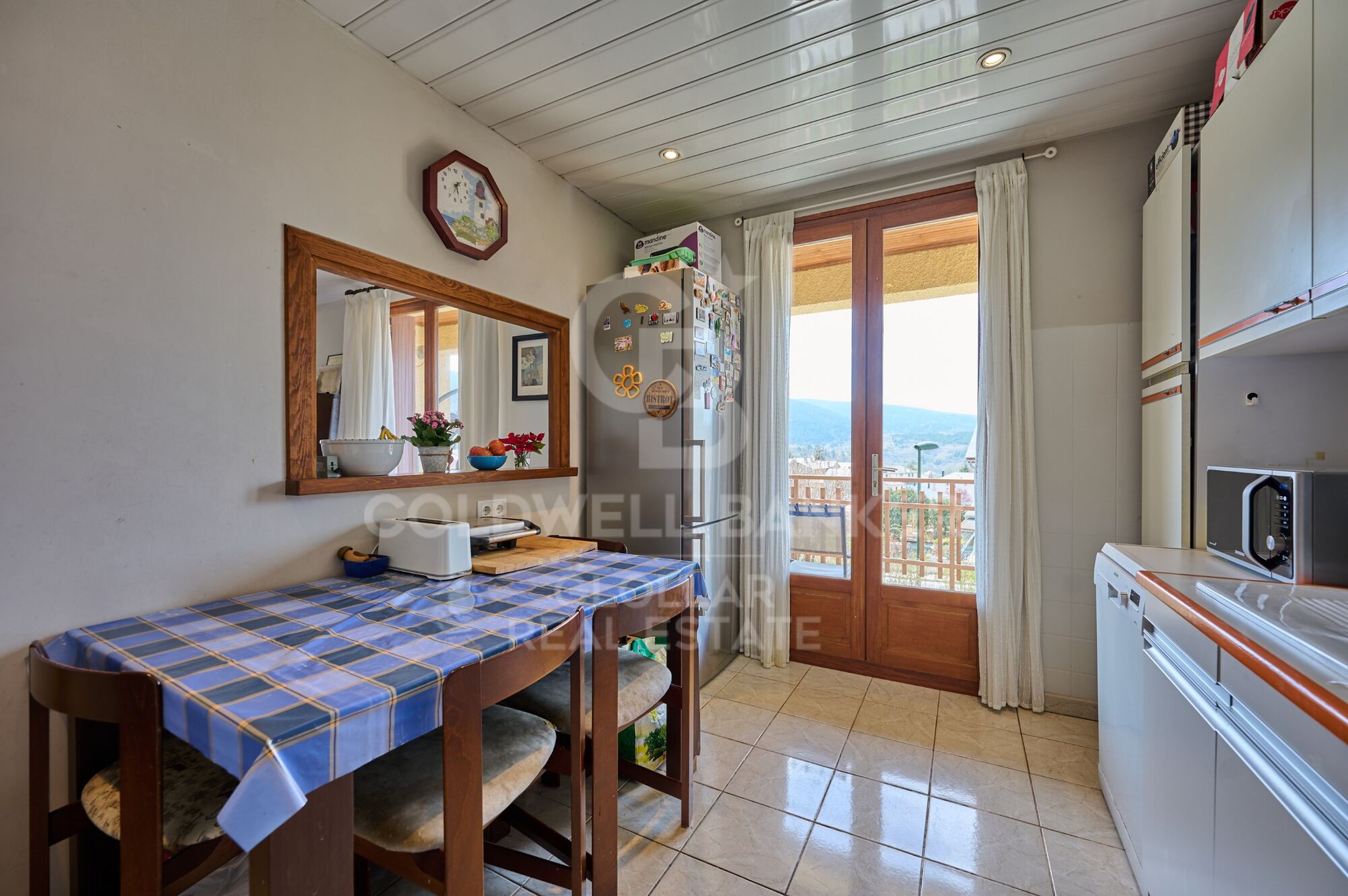 Amplia casa independiente con jardín en Osséja