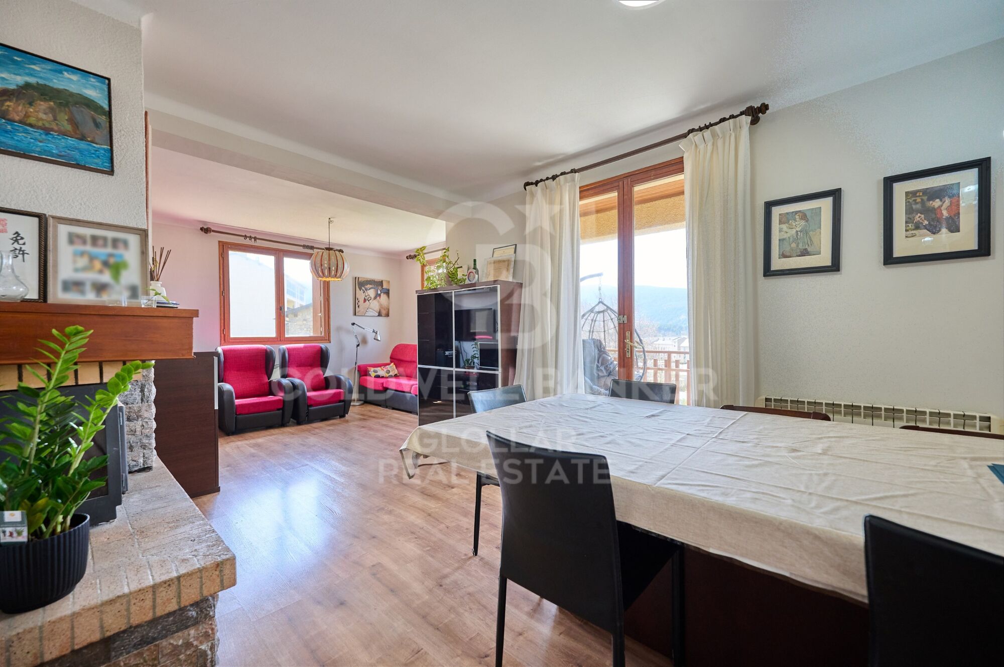 Amplia casa independiente con jardín en Osséja