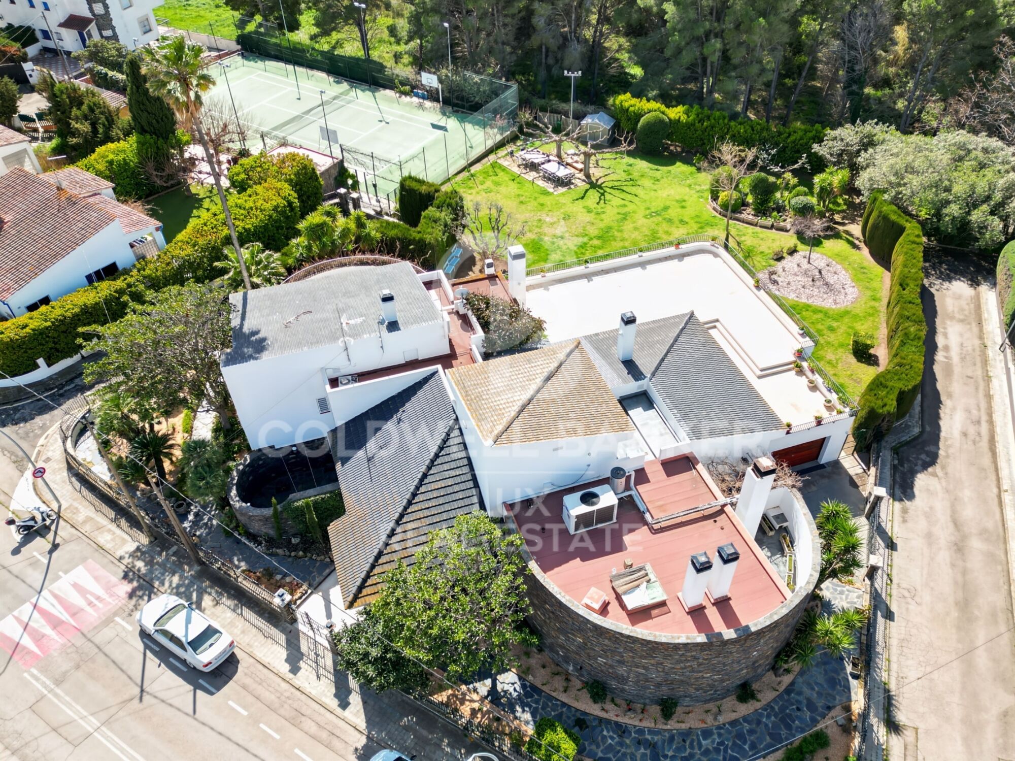 Ensemble immobilier à Roses - Costa Brava, aux multiples possibilités