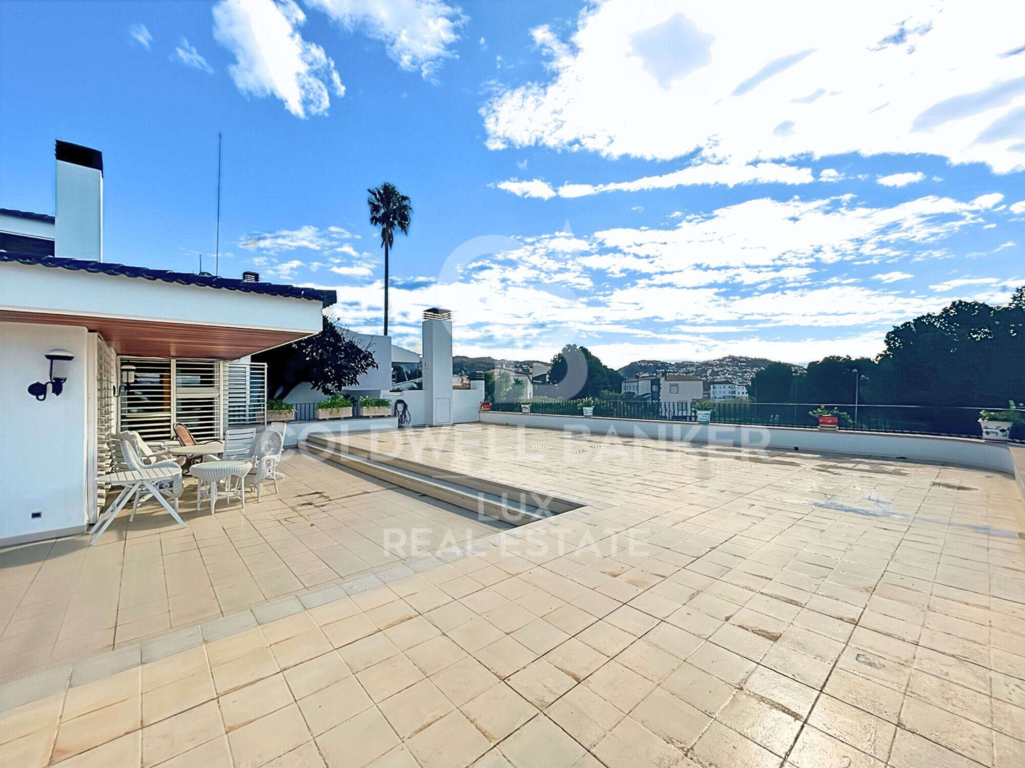 Immobilienensemble in Roses - Costa Brava, mit vielfältigen Möglichkeiten