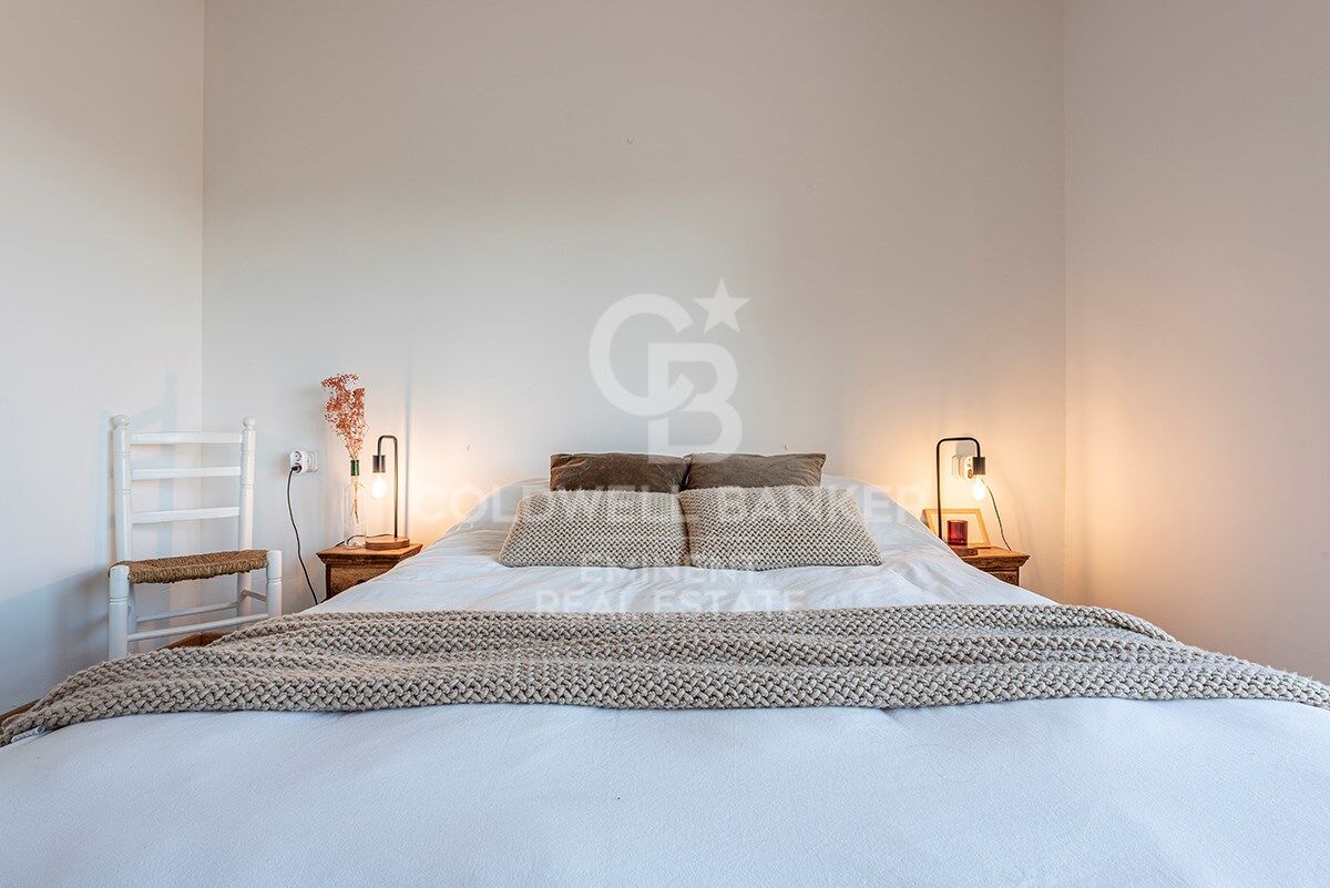 Votre refuge parfait à Sitges : Villa avec piscine, court de tennis et maison d'invités