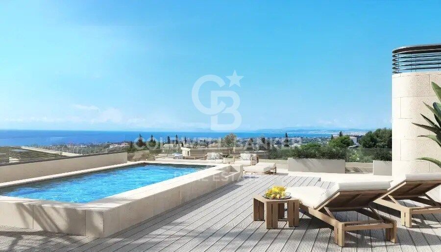 Viviendas de obra nueva en un entorno natural con magníficas vistas al mar en Estepona