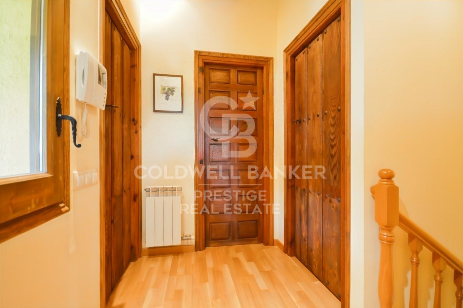 Haus mit zwei Wohneinheiten in privilegierter Lage