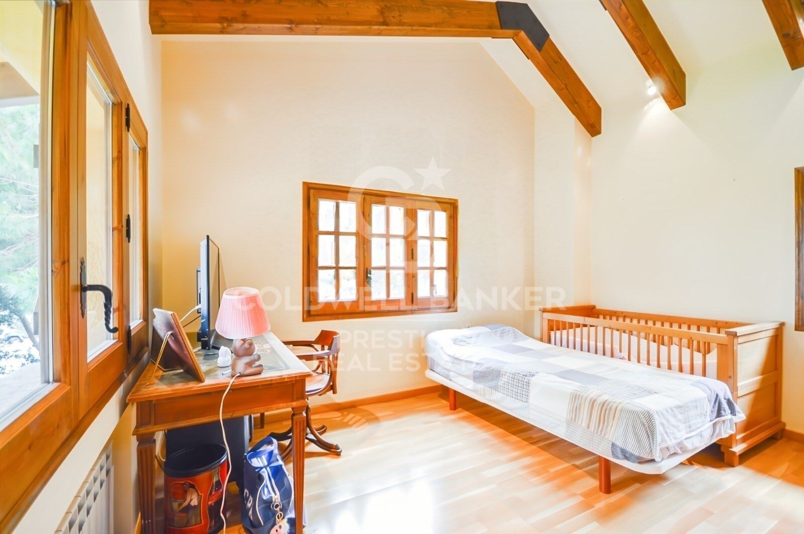 Vivienda con doble espacio habitable en una ubicación privilegiada