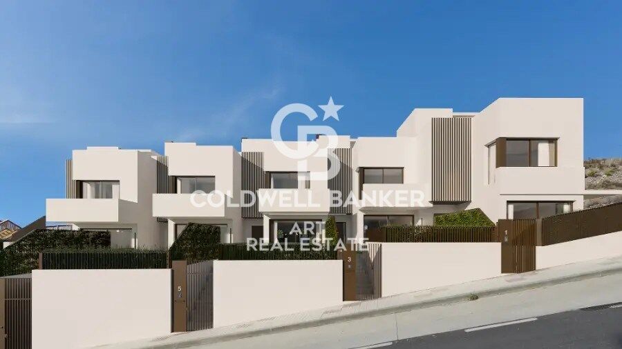 Spectacular new construction villas in Rincón de la Victoria