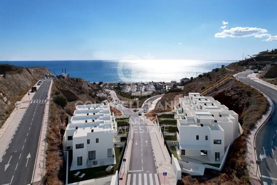 Spectacular new construction villas in Rincón de la Victoria