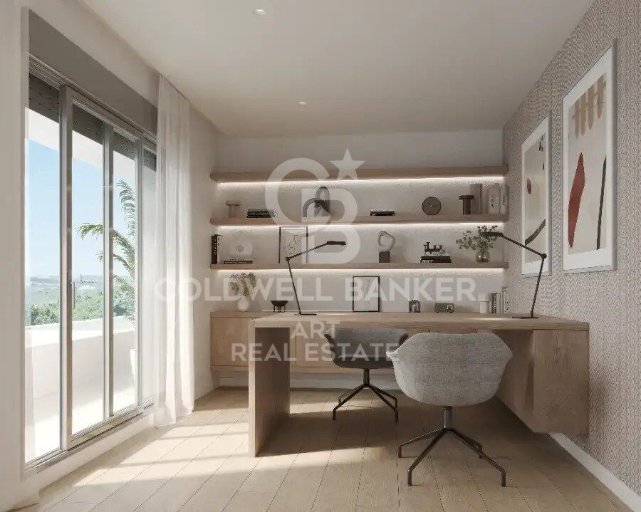 Residencial de lujo con amplias terrazas y vistas al mar en Estepona