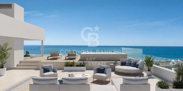 Residencial de lujo con amplias terrazas y vistas al mar en Estepona