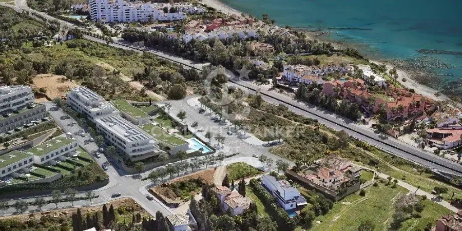 Complexe résidentiel de luxe avec grandes terrasses et vue sur la mer à Estepona