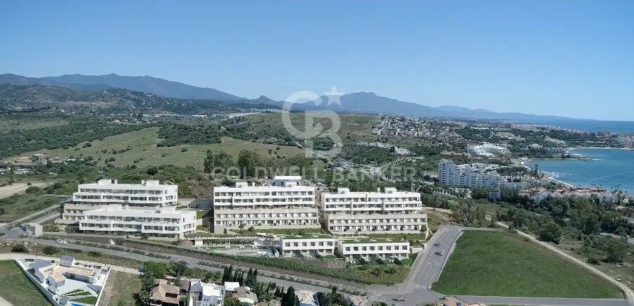 Exclusive residential complex with social club in Estepona