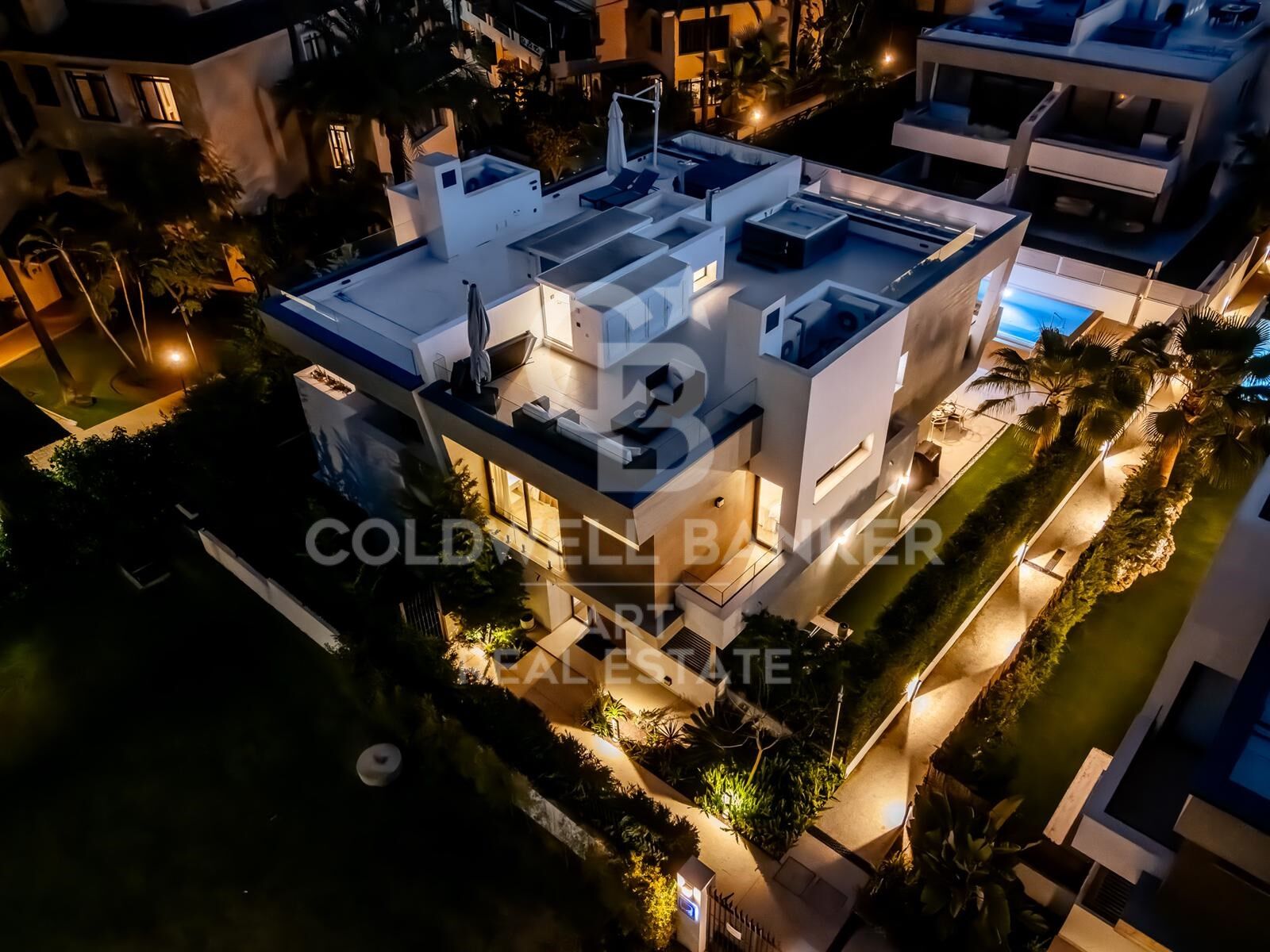 Exclusiva villa contemporánea en Banus Bay a pasos de Puerto Banús