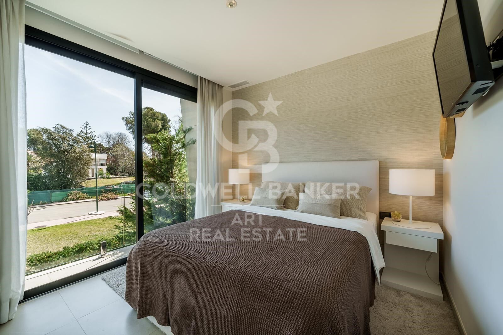 Exclusiva villa contemporánea en Banus Bay a pasos de Puerto Banús