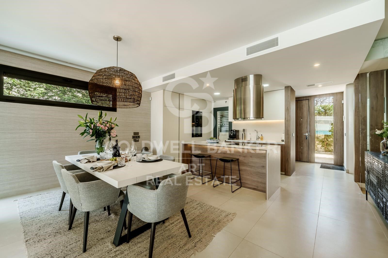 Exclusiva villa contemporánea en Banus Bay a pasos de Puerto Banús