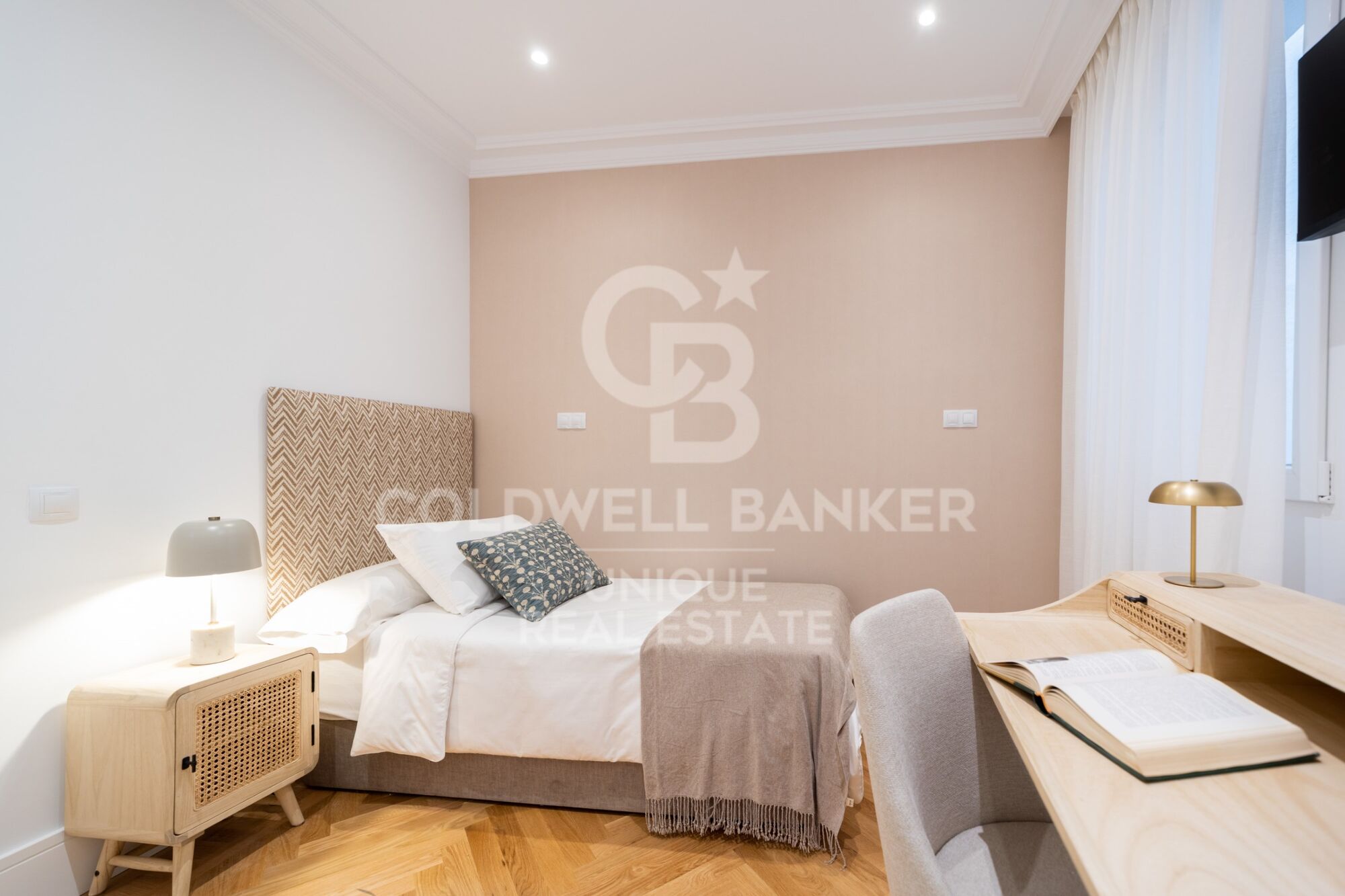 Flat for sale in Castellana, Barrio de Salamanca, Madrid