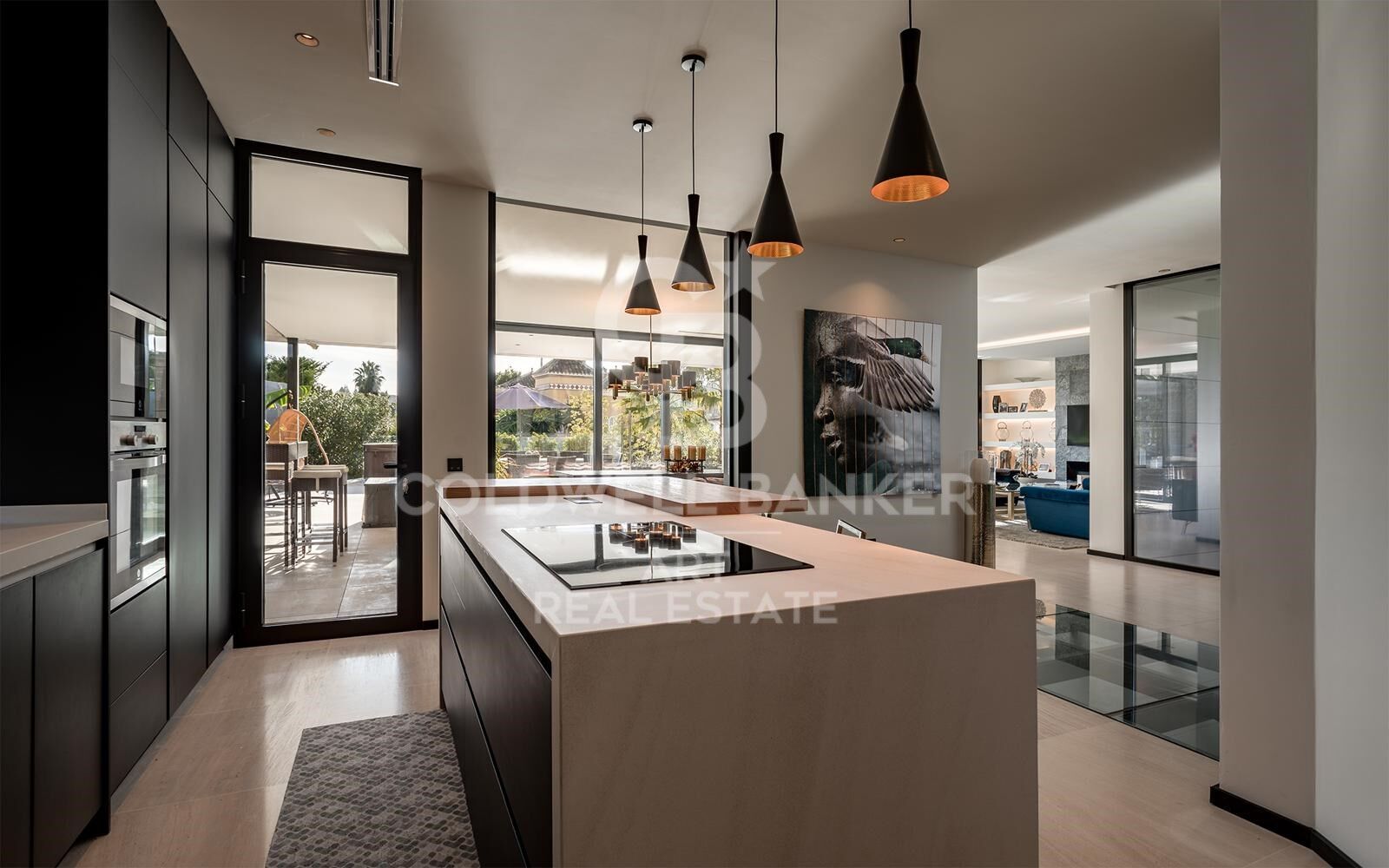Fantástica villa en una ubicación prestigiosa en el Valle del Golf de Nueva Andalucía, Marbella