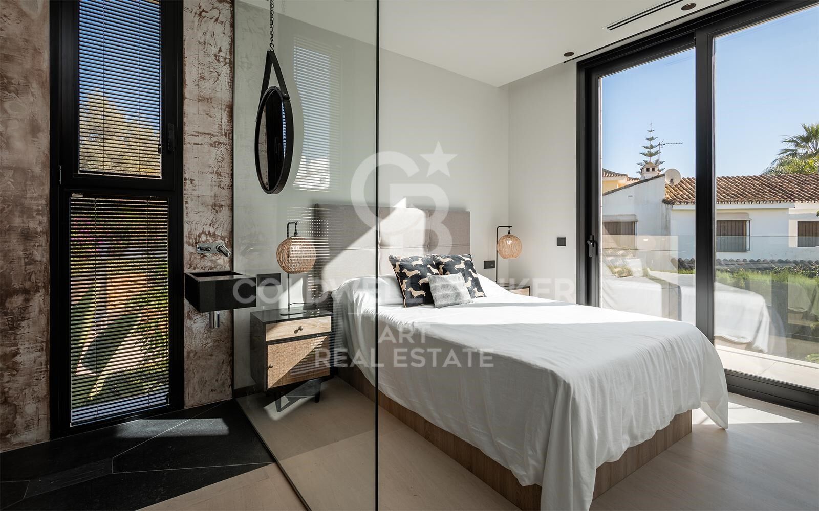 Fantástica villa en una ubicación prestigiosa en el Valle del Golf de Nueva Andalucía, Marbella