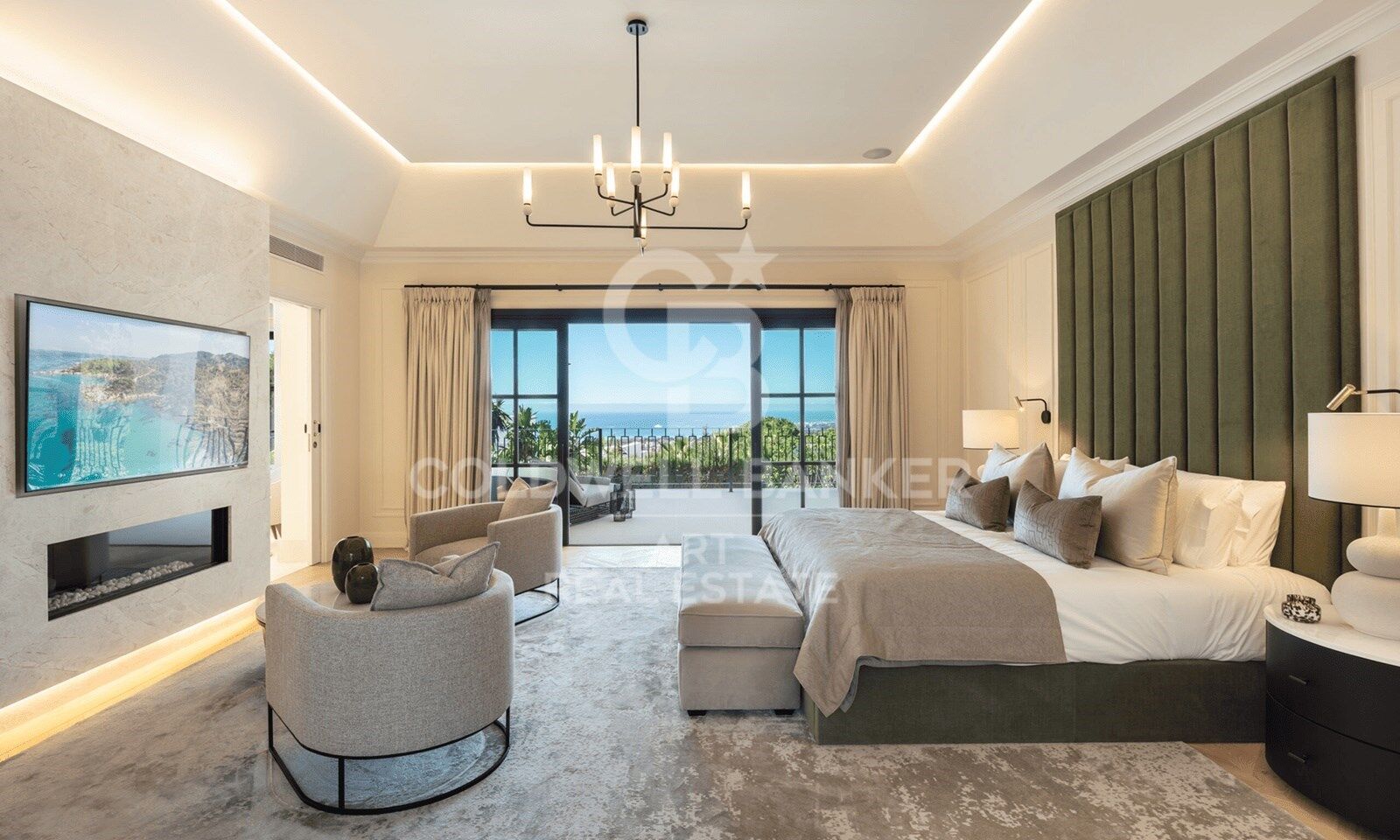 Magnifique Villa avec Piscine Intérieure et Vue Imprenable sur la Méditerranée à Sierra Blanca