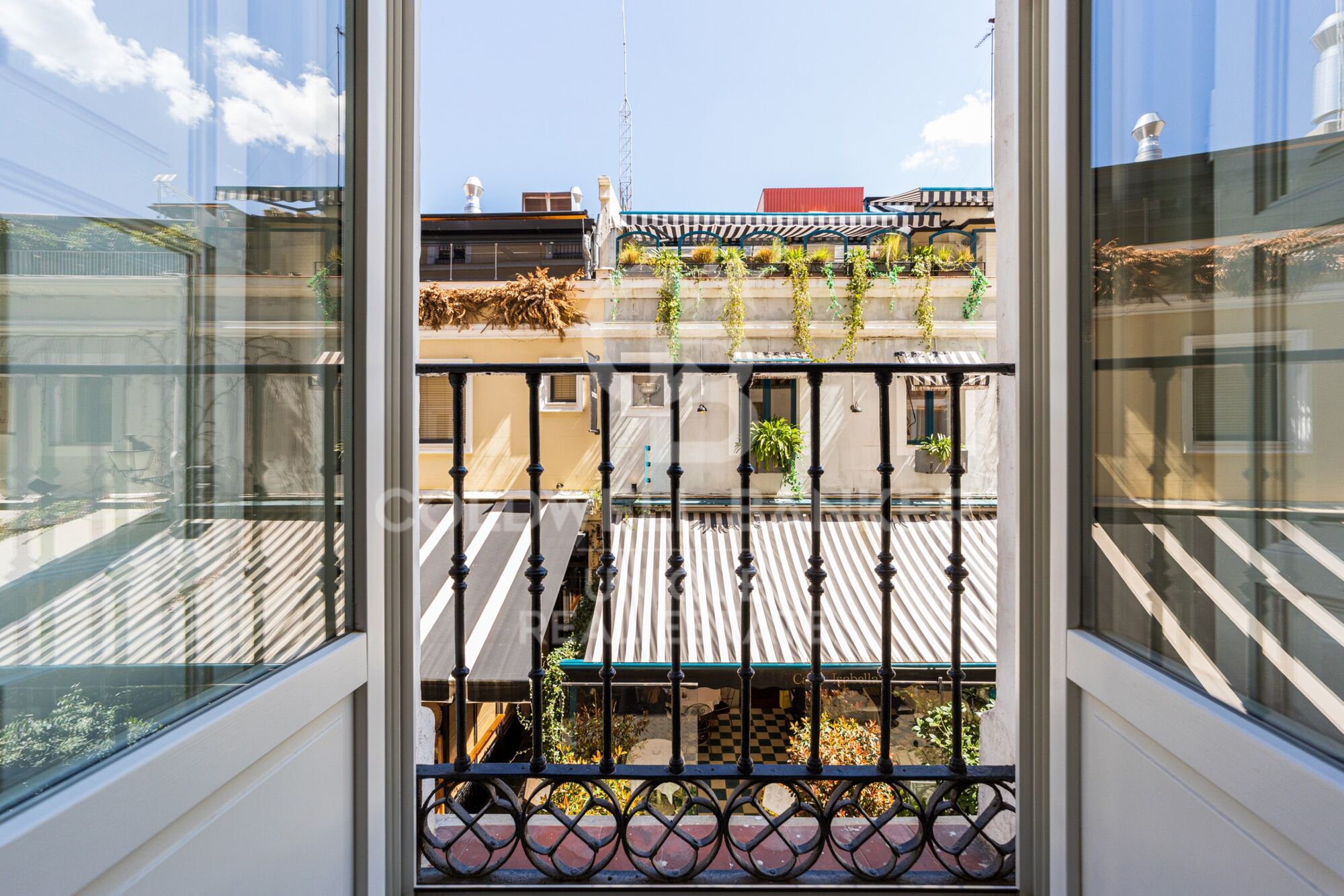 Flat for sale in Recoletos, Barrio de Salamanca, Madrid