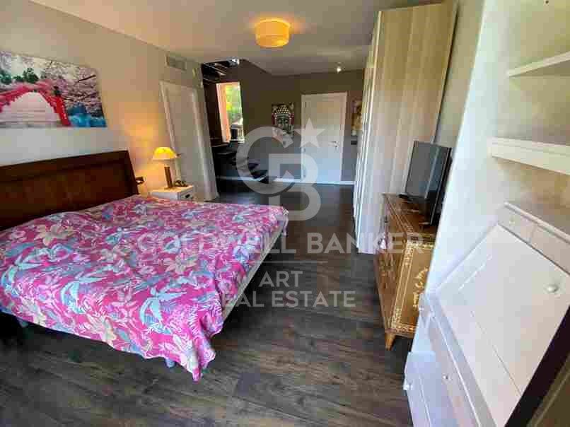 Villa exclusive de style balinais à quelques mètres de la mer à Guadalmina Baja / Casasola