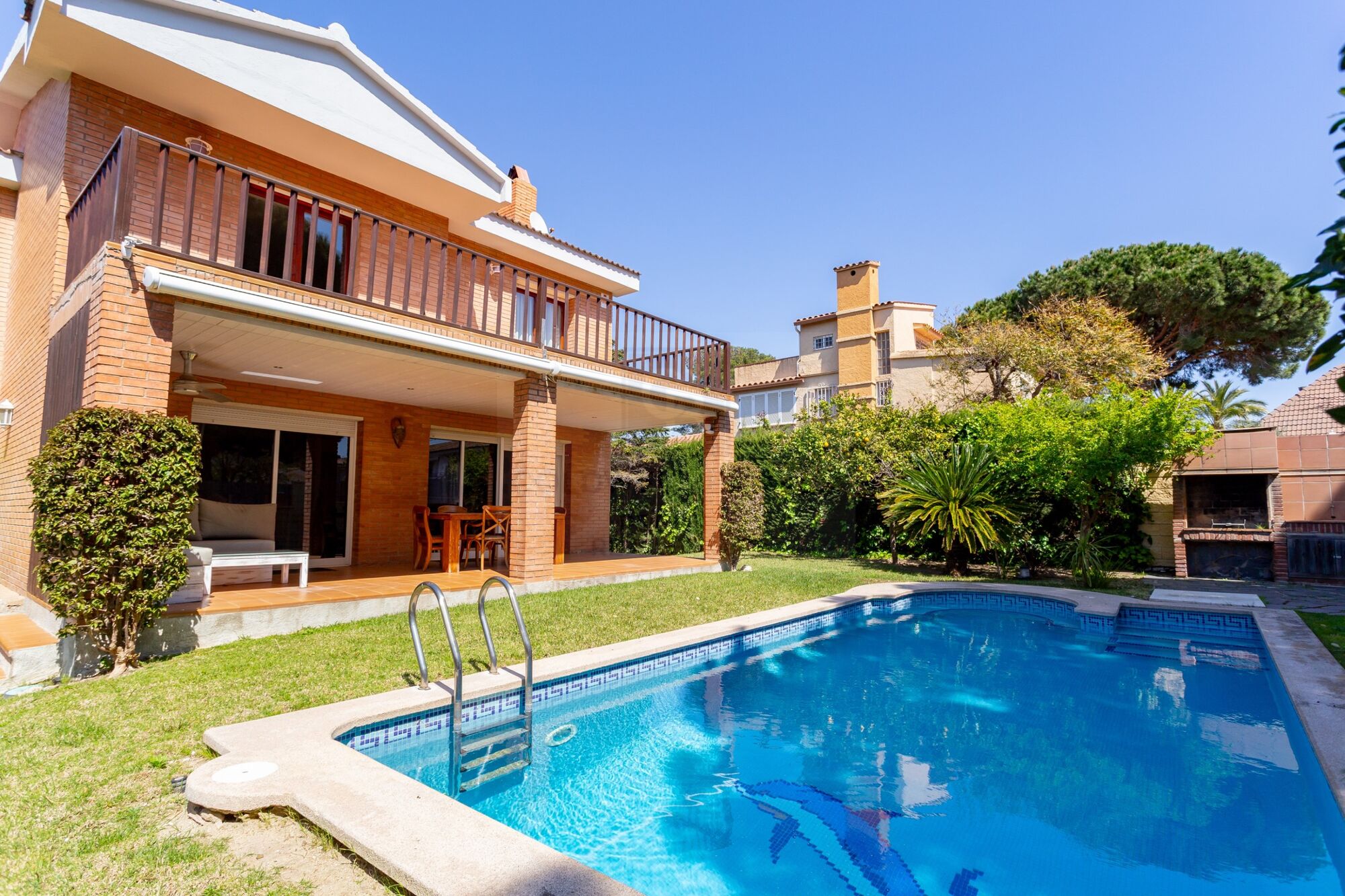 House with pool and garden in Vilafortuny